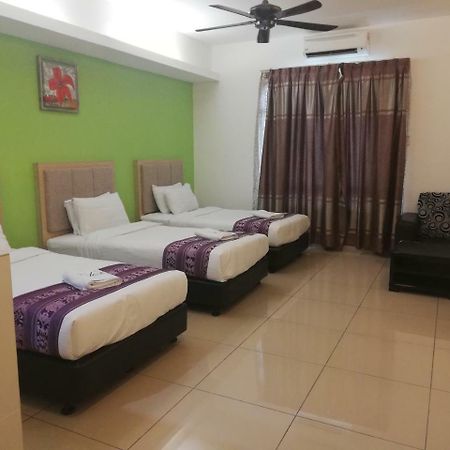 De Viana Hotel & Apartments Кота-Бару Экстерьер фото
