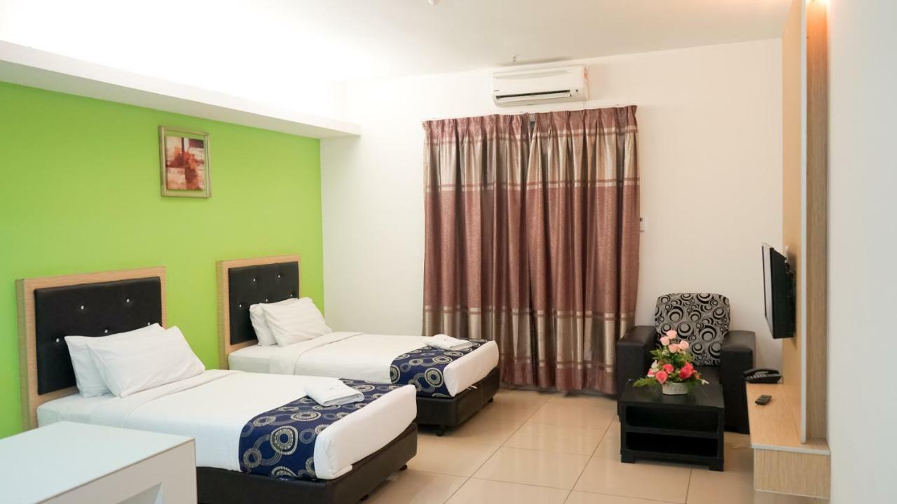 De Viana Hotel & Apartments Кота-Бару Экстерьер фото