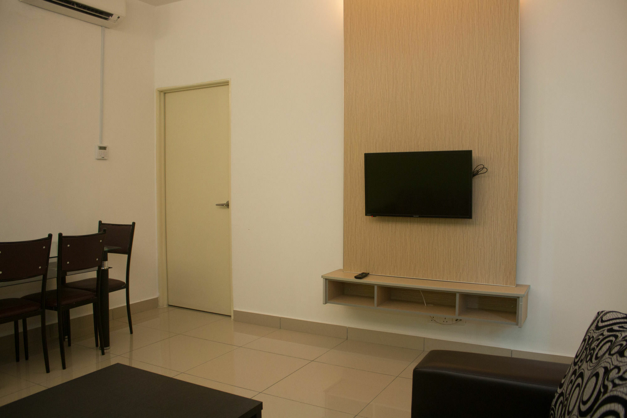 De Viana Hotel & Apartments Кота-Бару Экстерьер фото