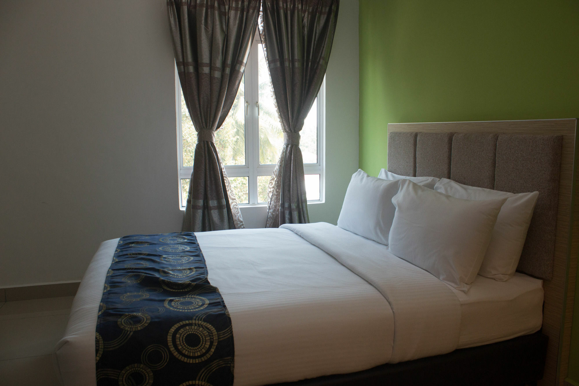De Viana Hotel & Apartments Кота-Бару Экстерьер фото
